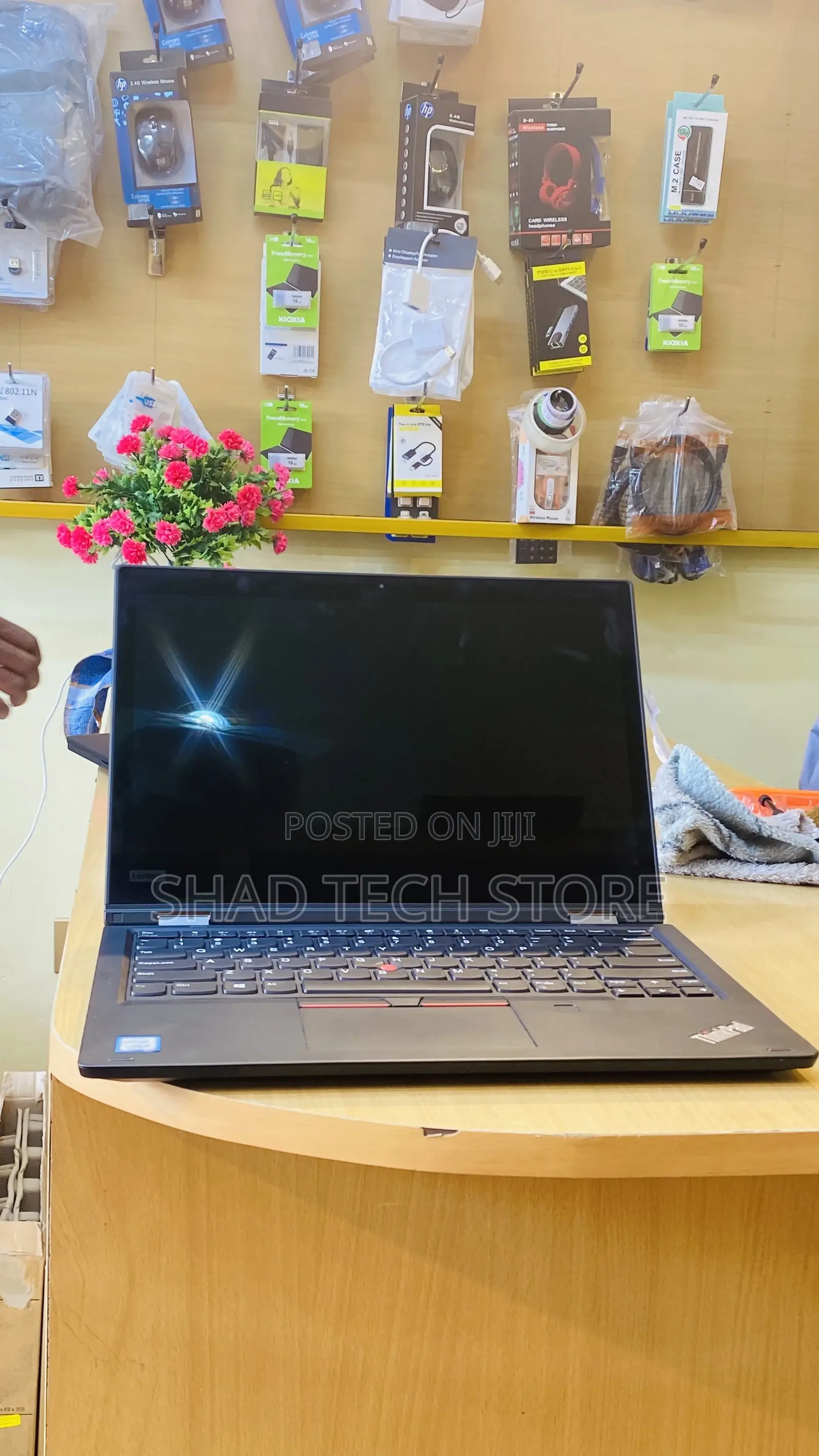 Laptop Lenovo ThinkPad X380 Yoga 8GB Intel Core I5 SSD 256GB