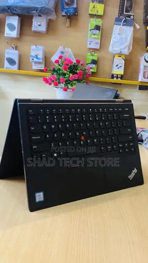 Laptop Lenovo ThinkPad X380 Yoga 8GB Intel Core I5 SSD 256GB