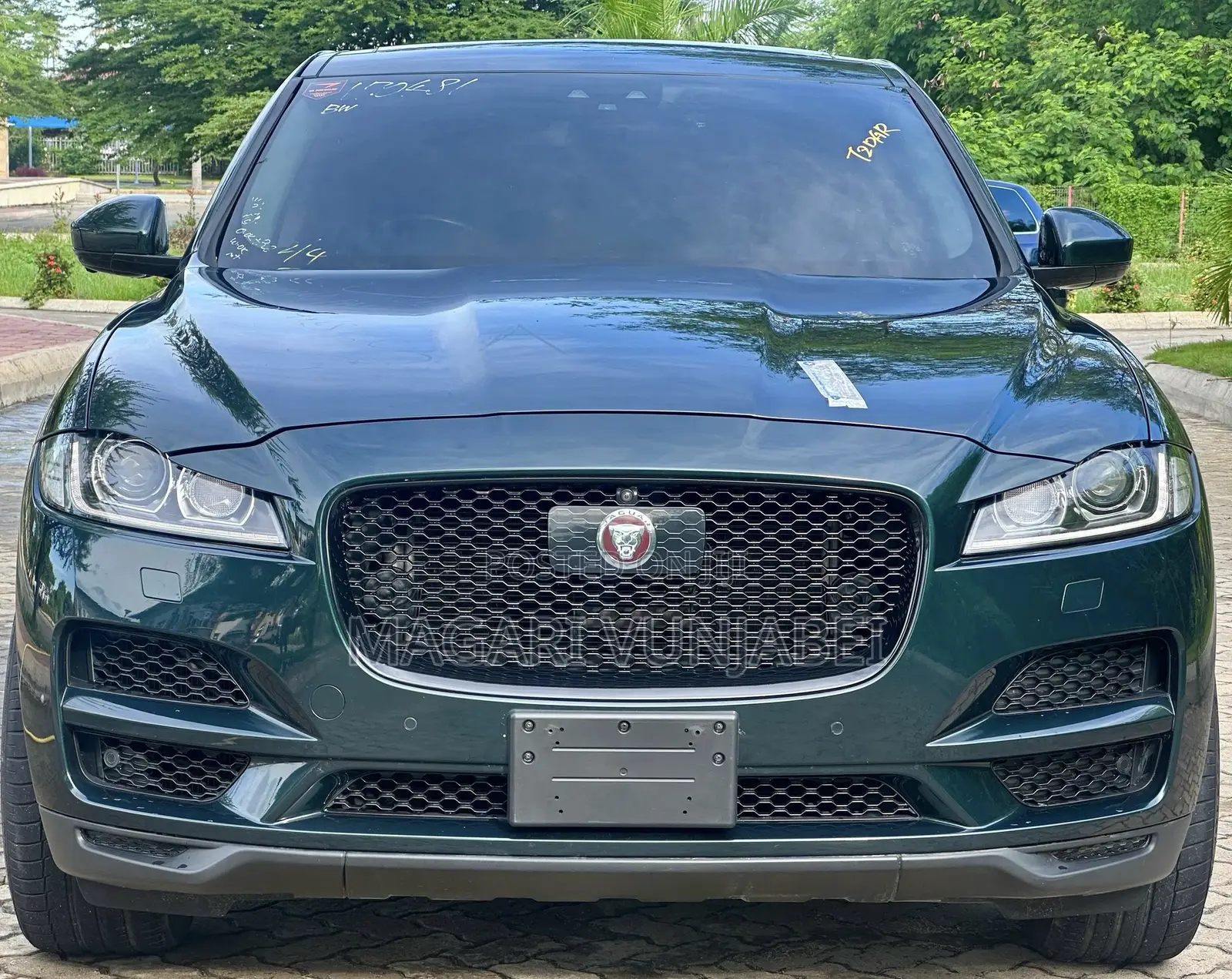 Jaguar F-Pace 2017 Green