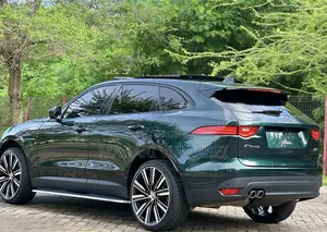 Jaguar F-Pace 2017 Green