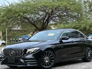 Mercedes-Benz 200E 2016 Black
