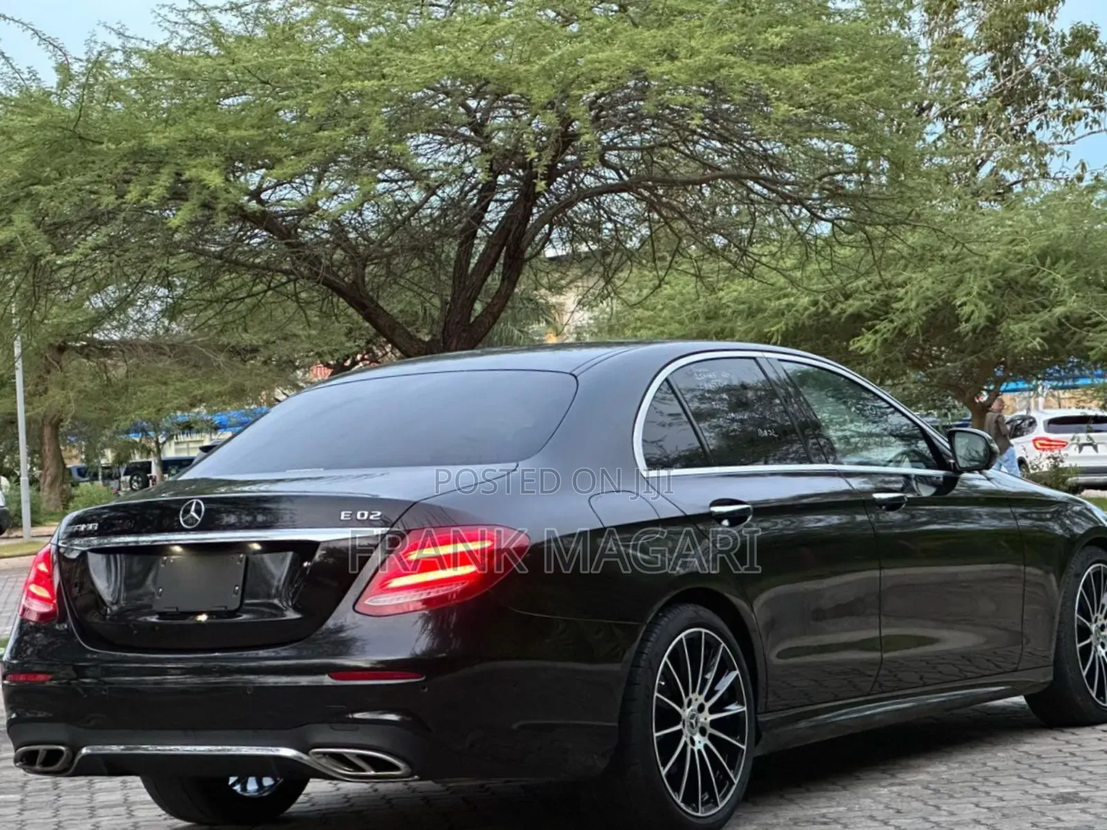 Mercedes-Benz 200E 2016 Black