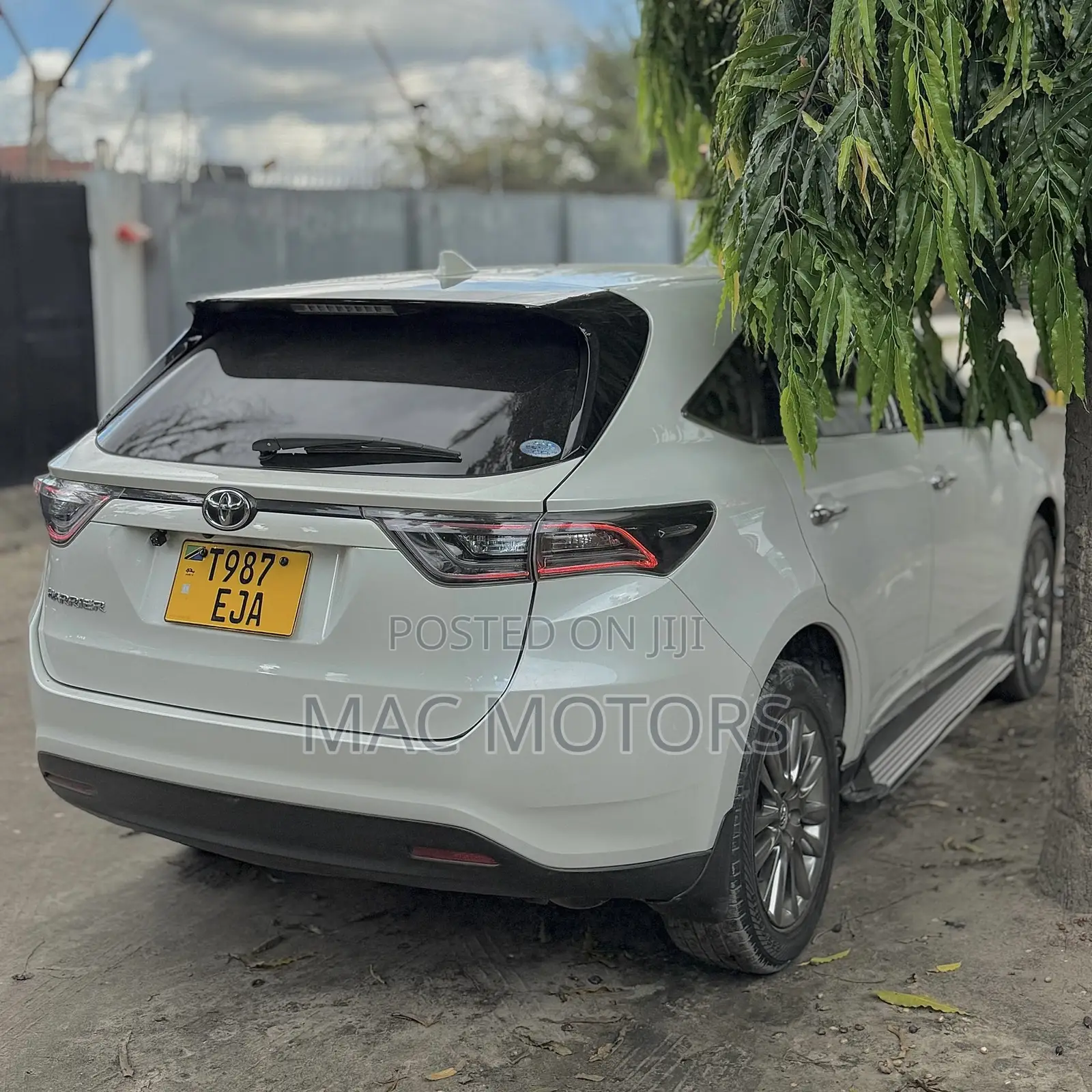 Toyota Harrier 2014 White