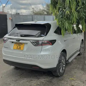 Toyota Harrier 2014 White