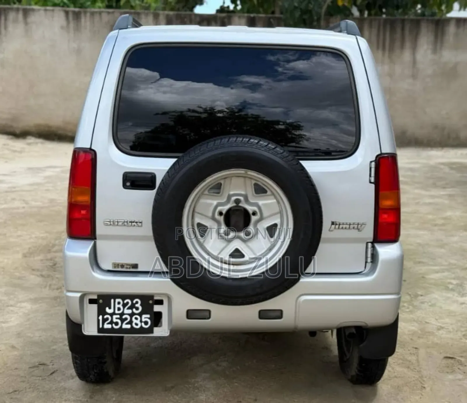 Suzuki Jimny 2000 Silver