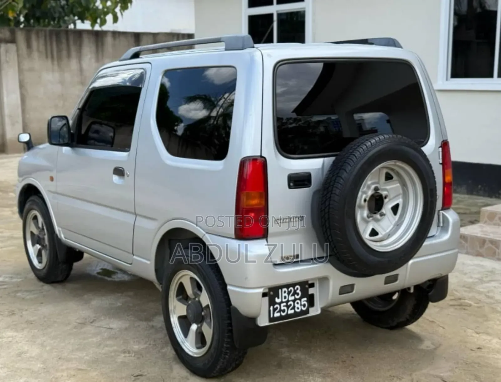 Suzuki Jimny 2000 Silver