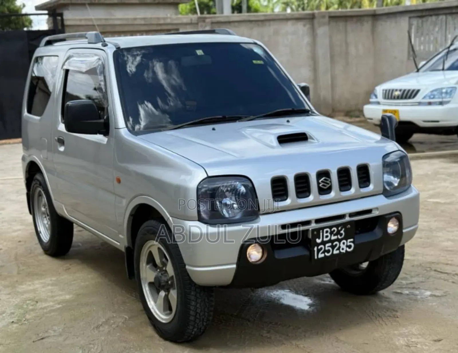 Suzuki Jimny 2000 Silver