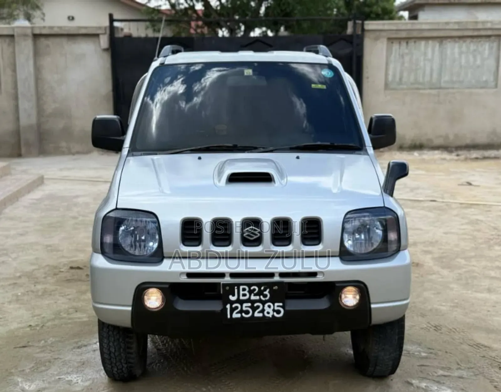 Suzuki Jimny 2000 Silver