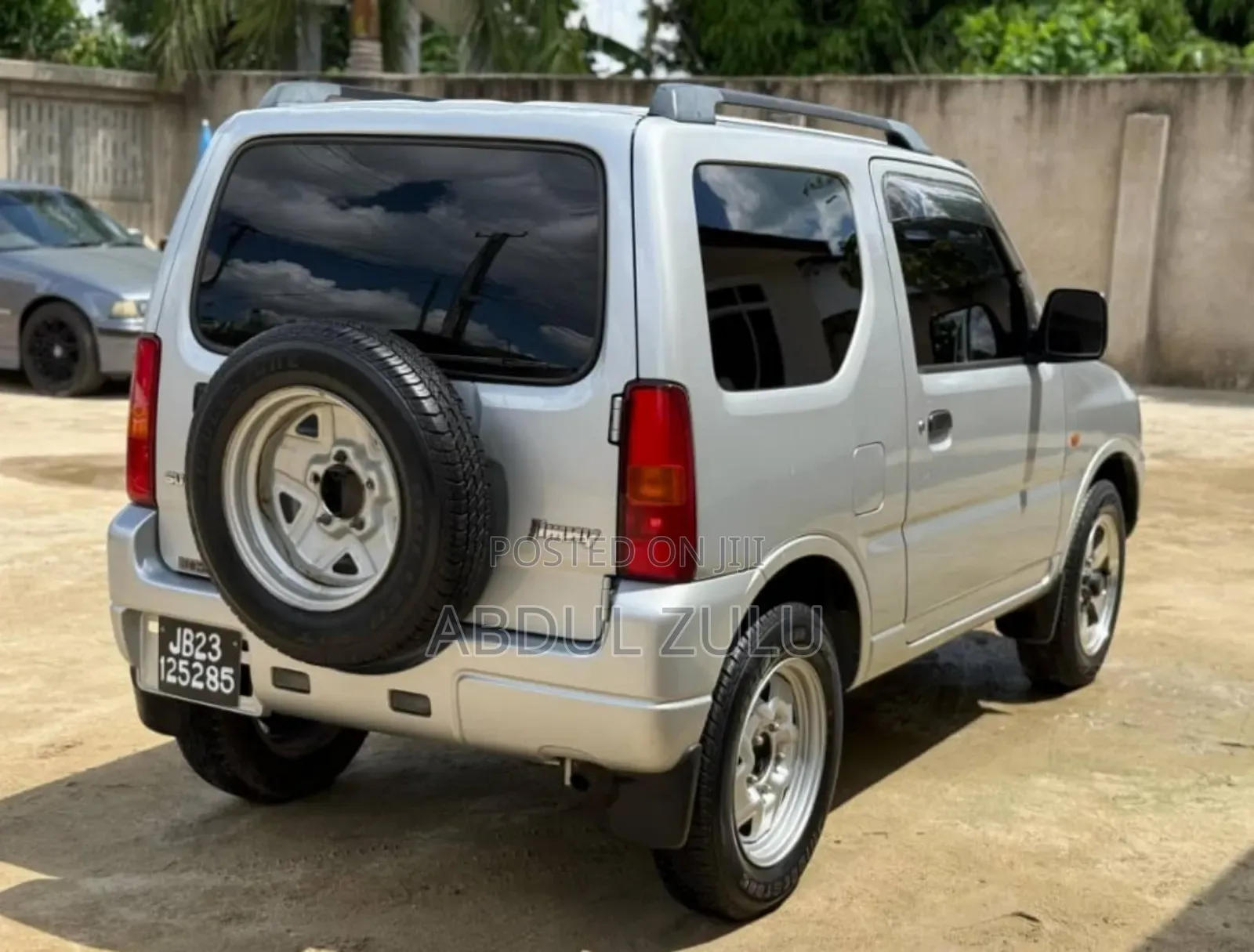 Suzuki Jimny 2000 Silver
