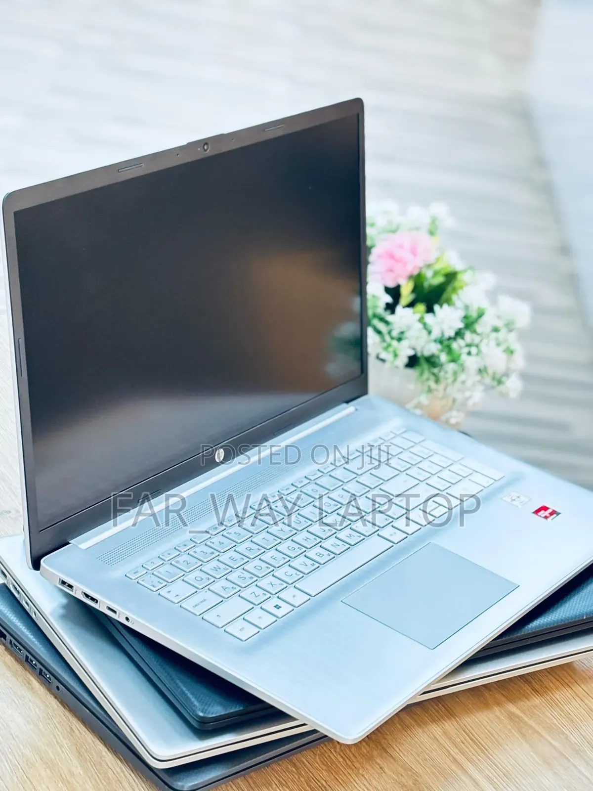 New Laptop HP 17-3000 16GB AMD SSD 256GB