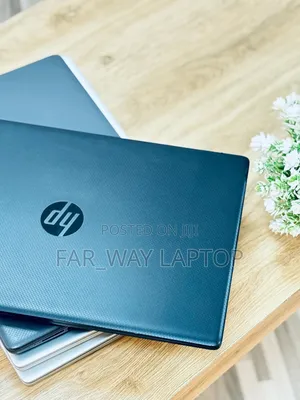 New Laptop HP 17-3000 16GB AMD SSD 256GB