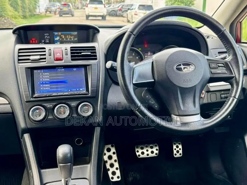 Subaru Impreza 2.0i 5-dr 2013 Brown