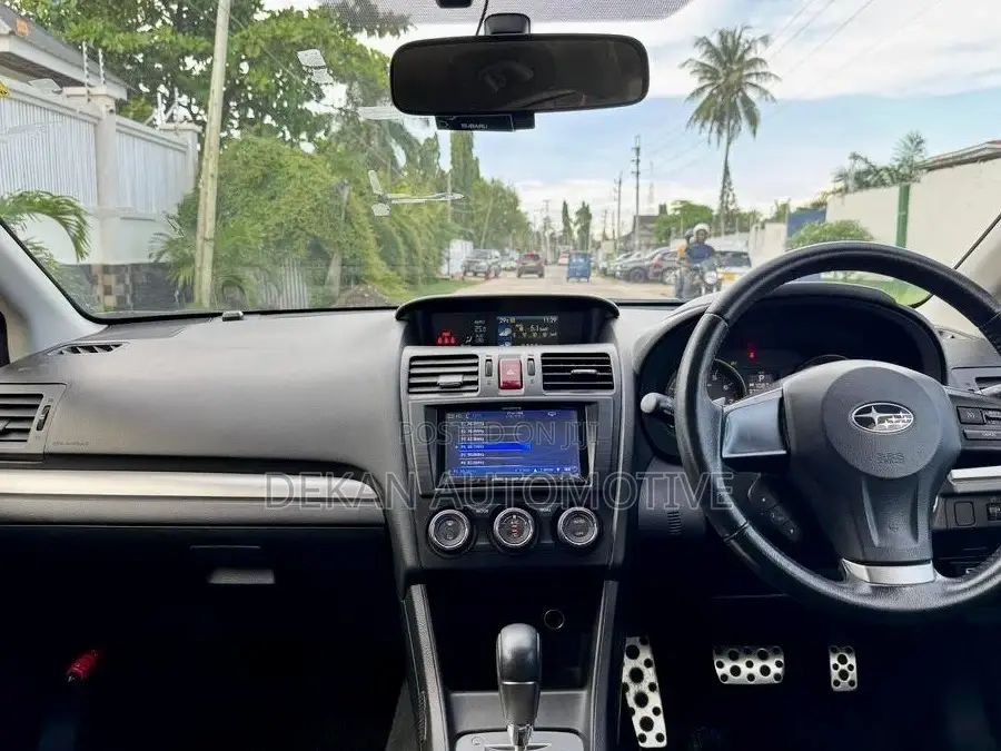 Subaru Impreza 2.0i 5-dr 2013 Brown