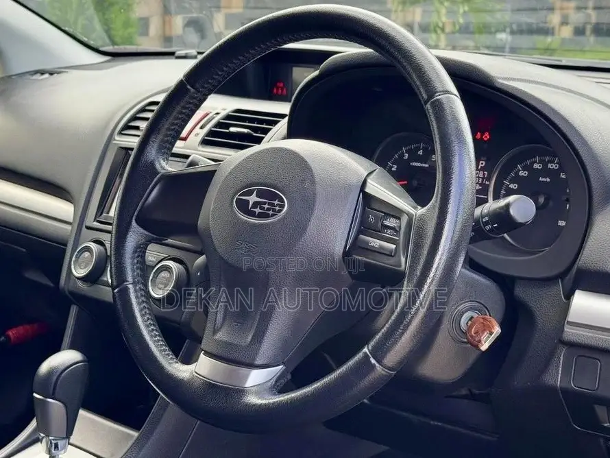 Subaru Impreza 2.0i 5-dr 2013 Brown