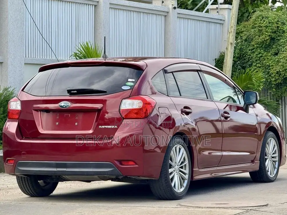 Subaru Impreza 2.0i 5-dr 2013 Brown