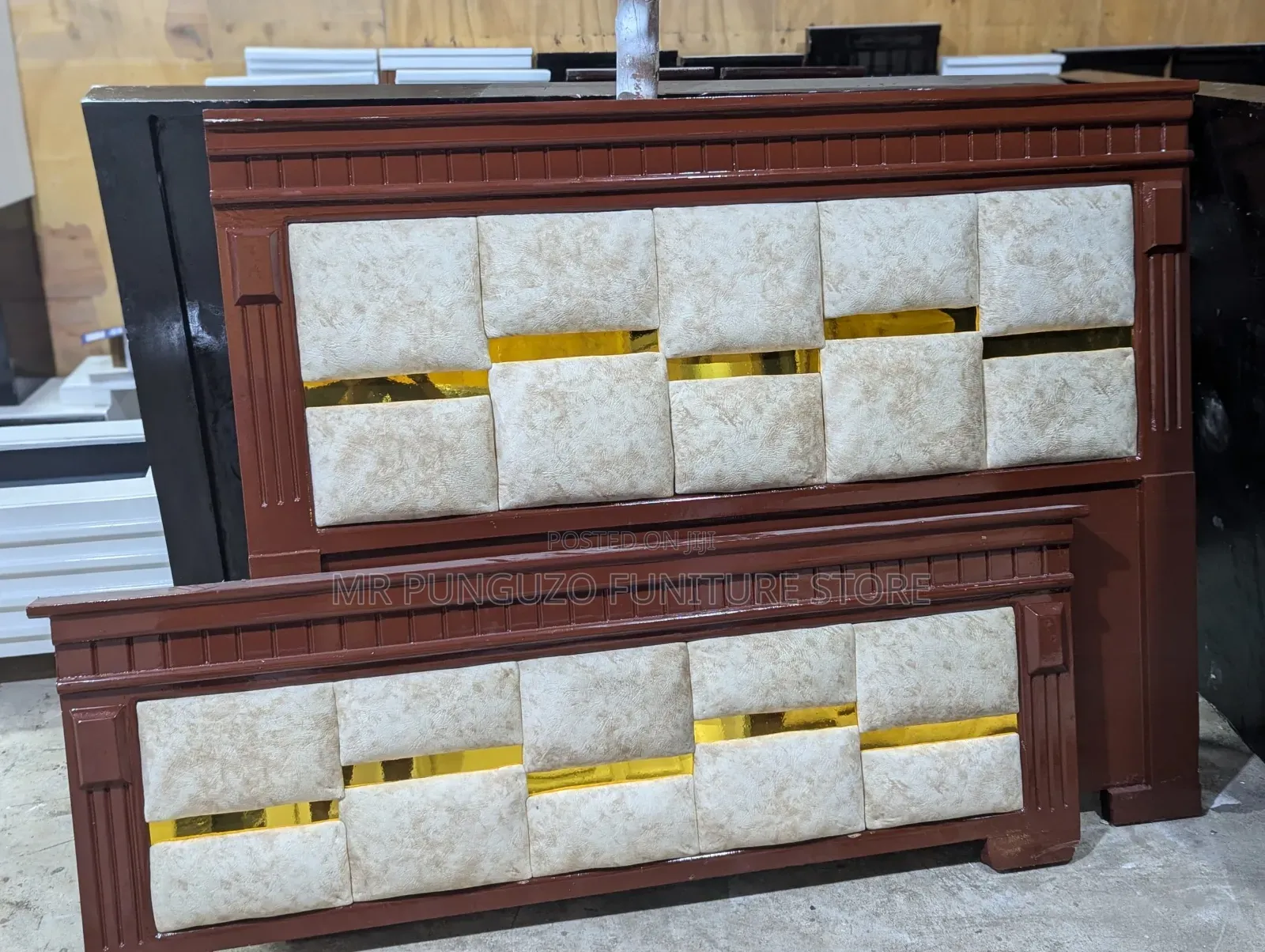 Kitanda Cha Mbao Change Sofa