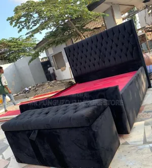 Bed Sofa Black 5/6 Na Bed Buff Yake Banch