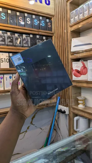 New Samsung Galaxy Z Fold 5 256 GB Black
