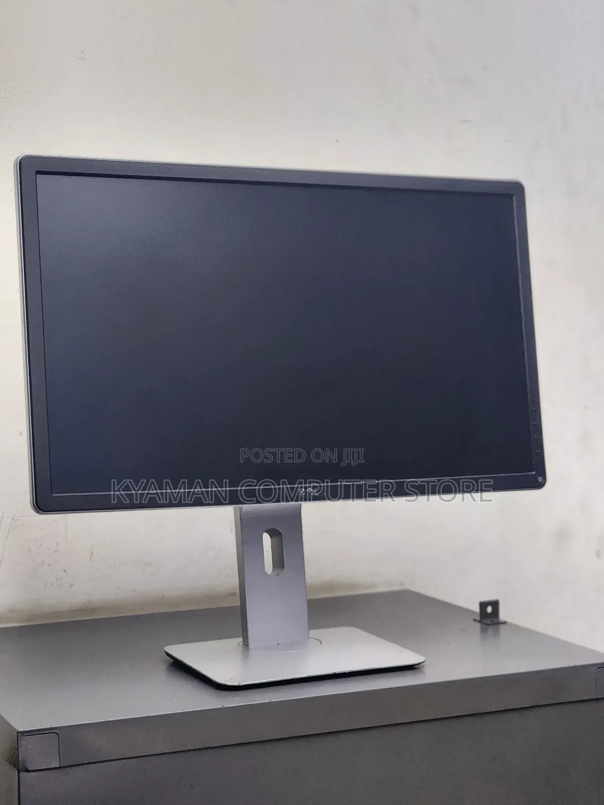 Dell Monitor 24nch