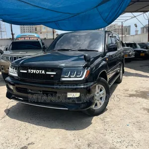Toyota Land Cruiser 90 Automatic 2001 Black