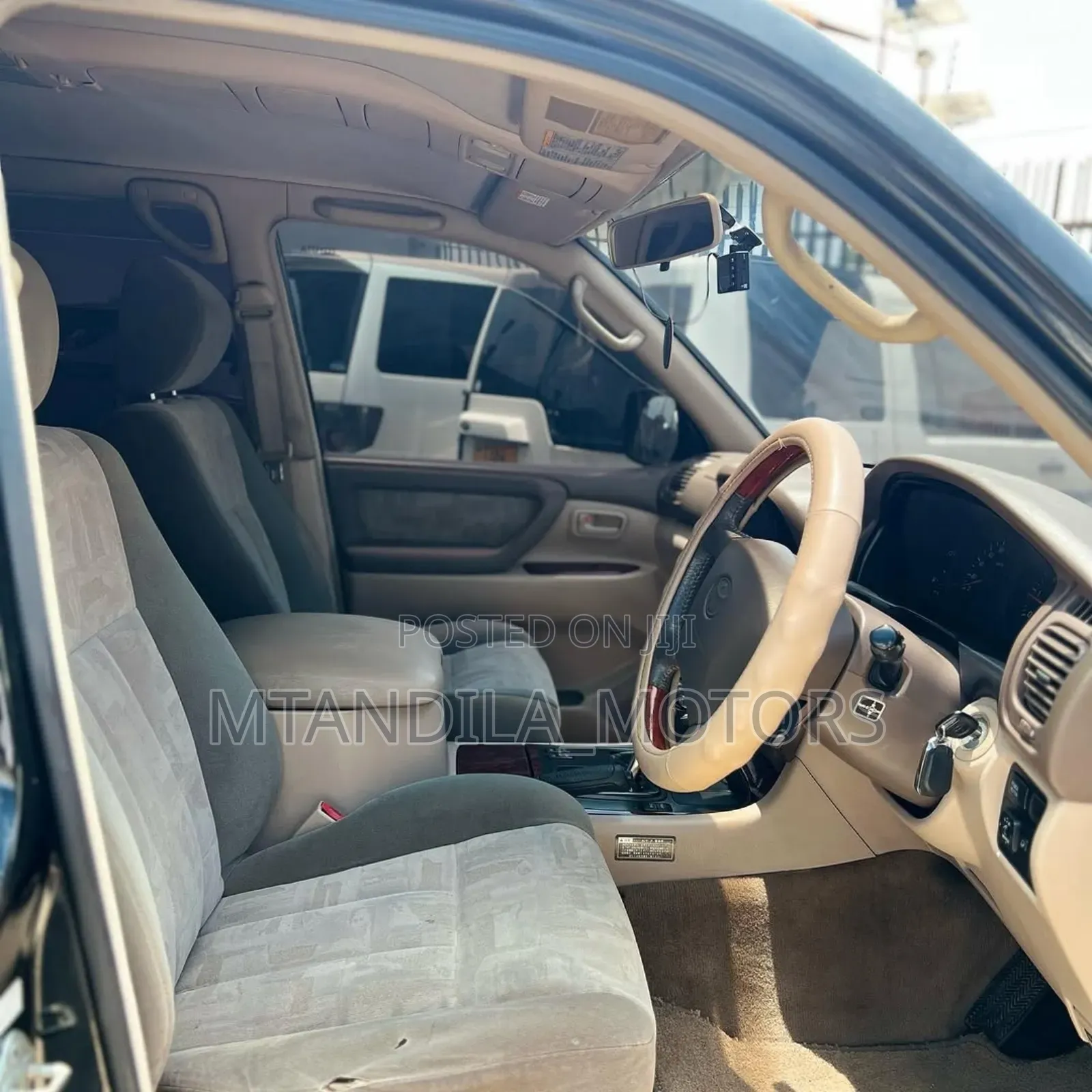 Toyota Land Cruiser 90 Automatic 2001 Black