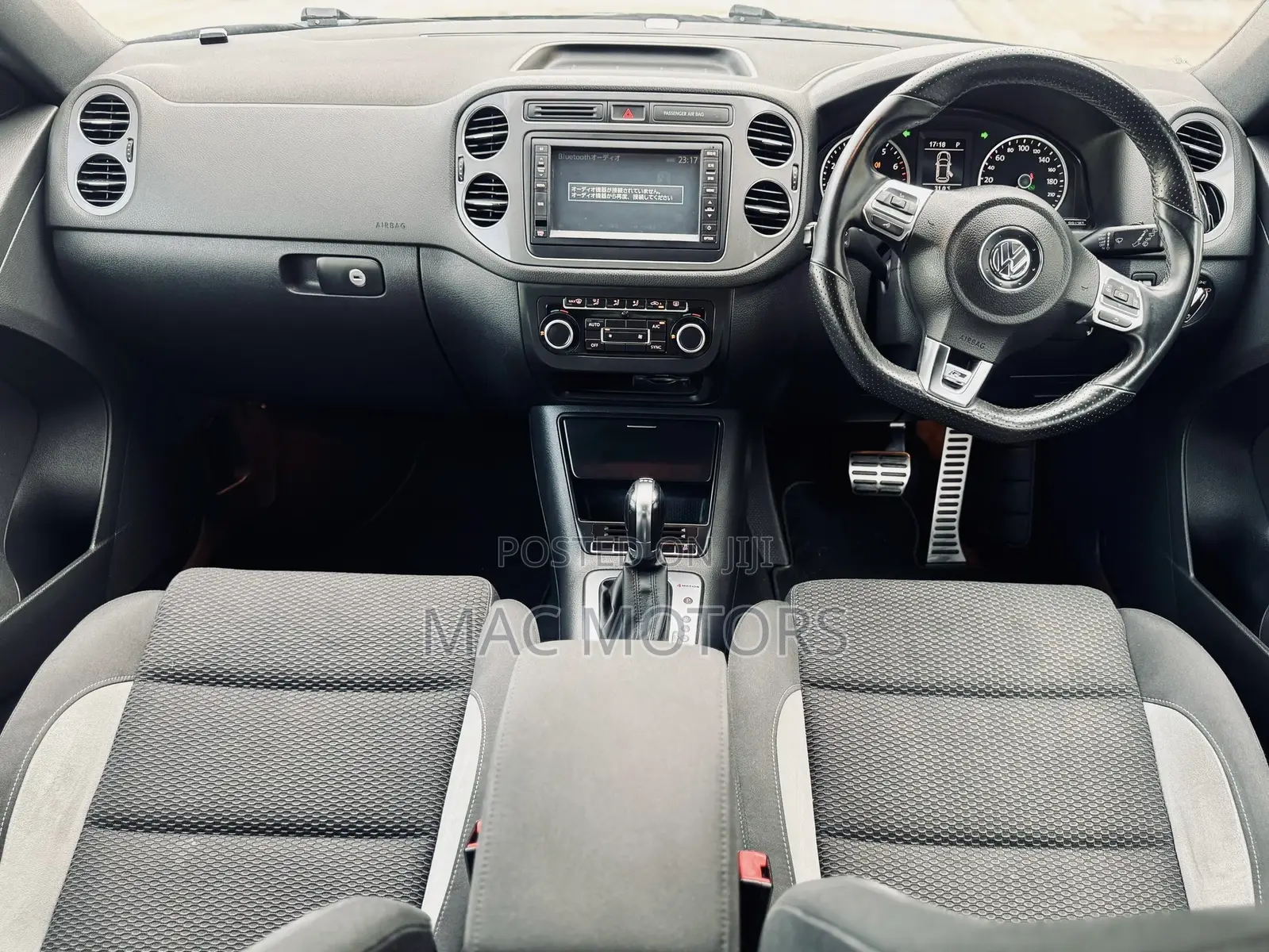 Volkswagen Tiguan 2012 Black