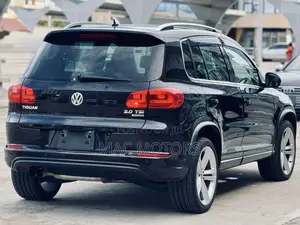 Volkswagen Tiguan 2012 Black