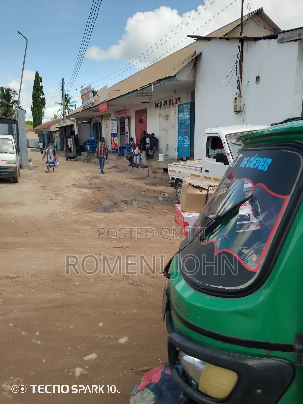 Fremu 17 Za Kibiashara Zinauzwa Milioni 700 Ukonga Moshibar.