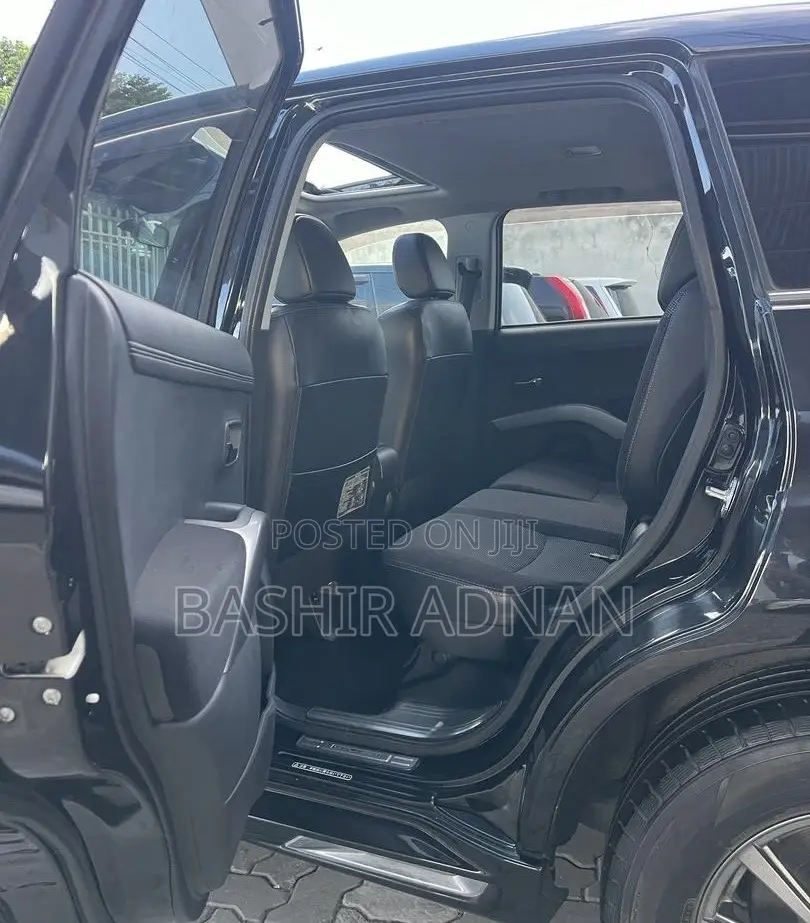 Mitsubishi Outlander ES 2011 Matt Black