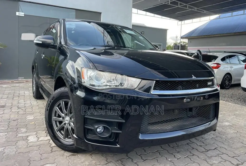 Mitsubishi Outlander ES 2011 Matt Black