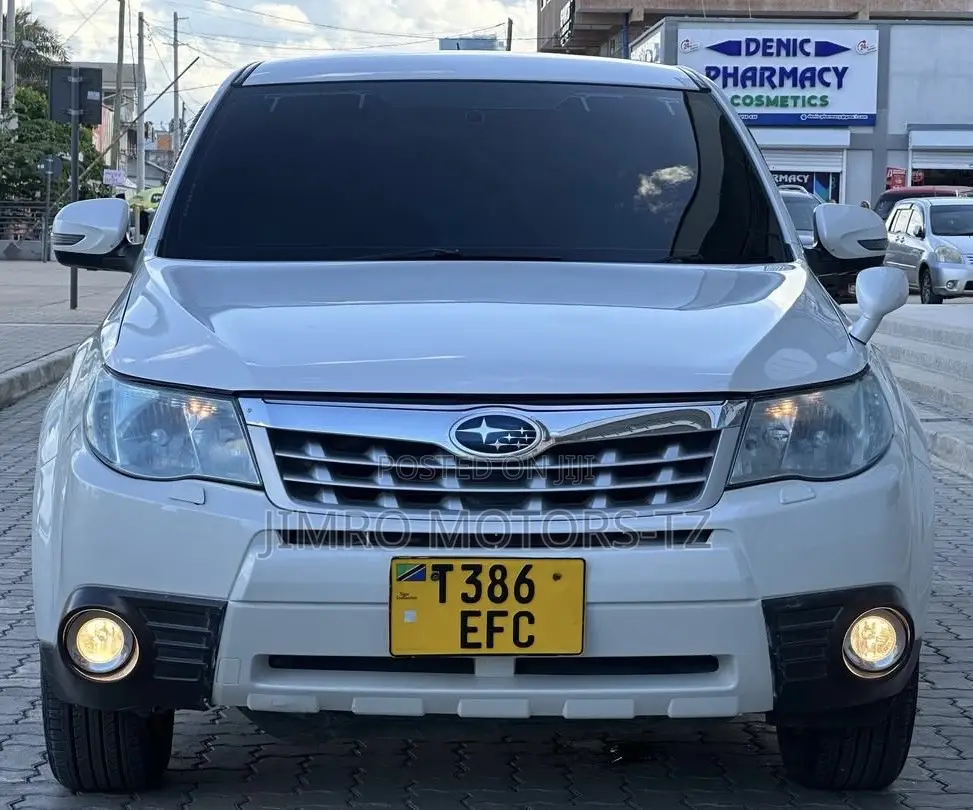 Subaru Forester 2009 White