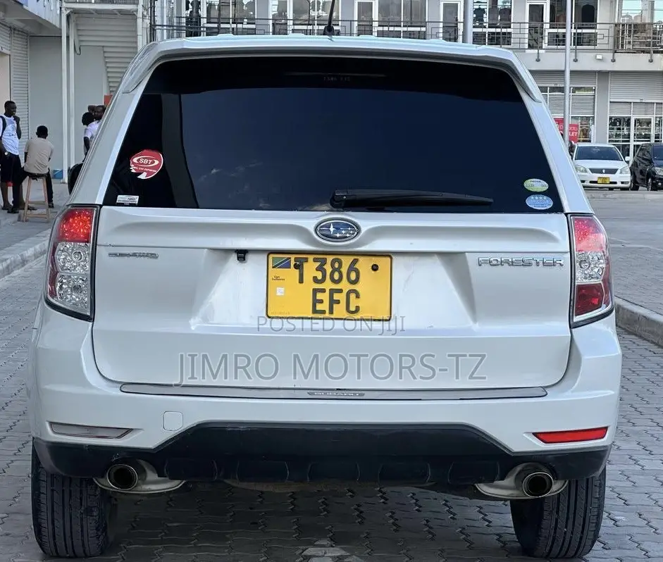 Subaru Forester 2009 White
