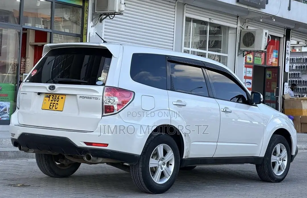 Subaru Forester 2009 White