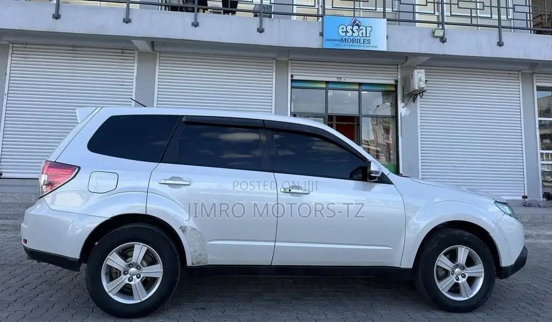 Subaru Forester 2009 White