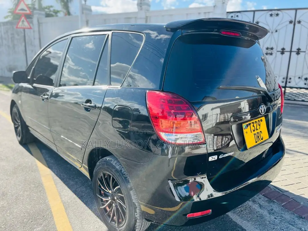 Toyota Corolla Spacio 2005 Black
