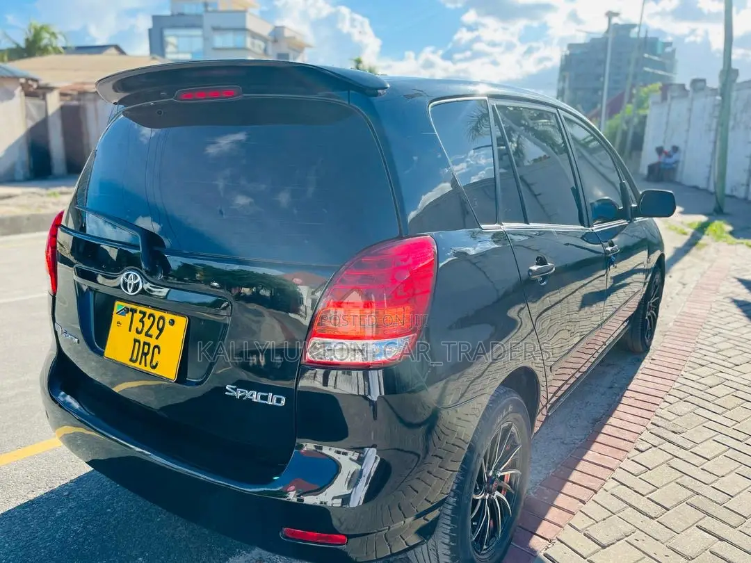 Toyota Corolla Spacio 2005 Black