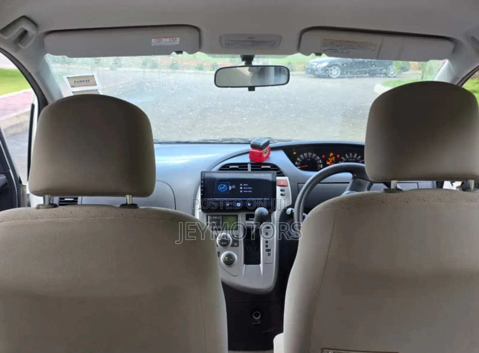 Toyota Ractis 2006 White