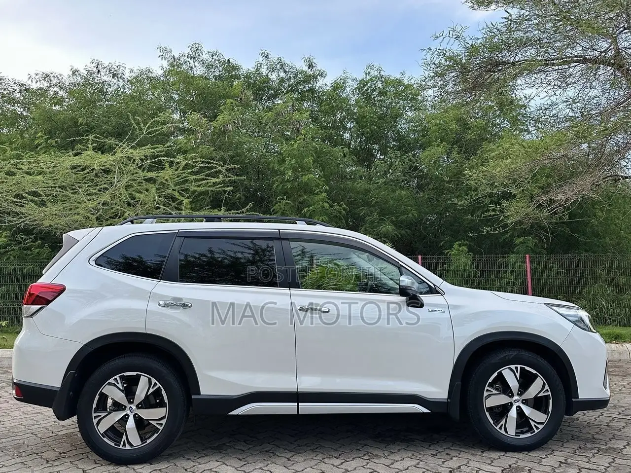 Subaru Forester 2019 White
