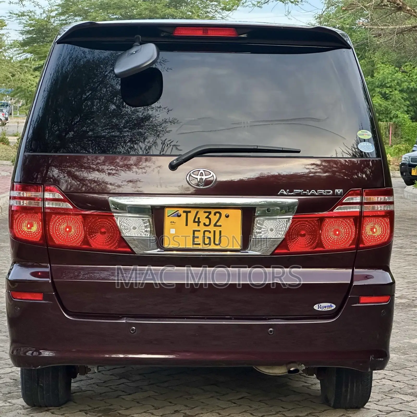 Toyota Alphard 2.4 Petrol FWD 2006 Burgundy