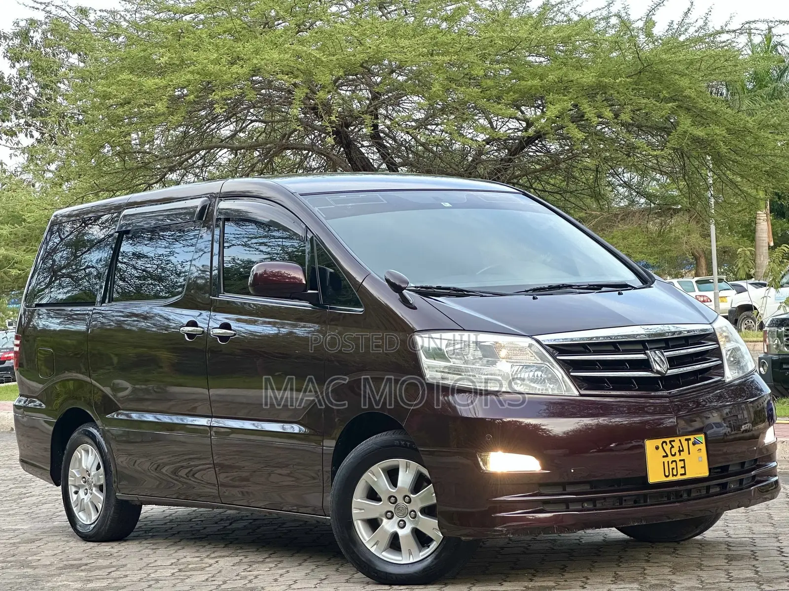 Toyota Alphard 2.4 Petrol FWD 2006 Burgundy