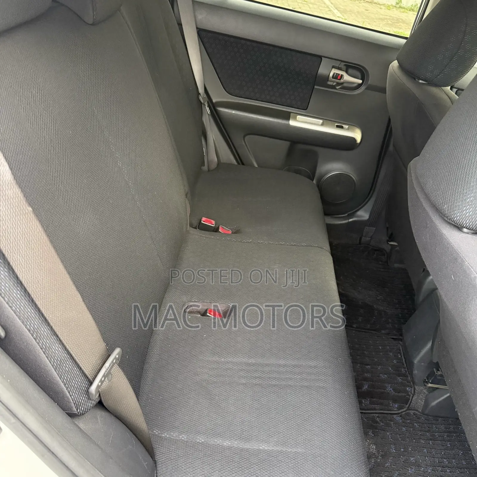 Toyota Corolla Rumion 2009 White
