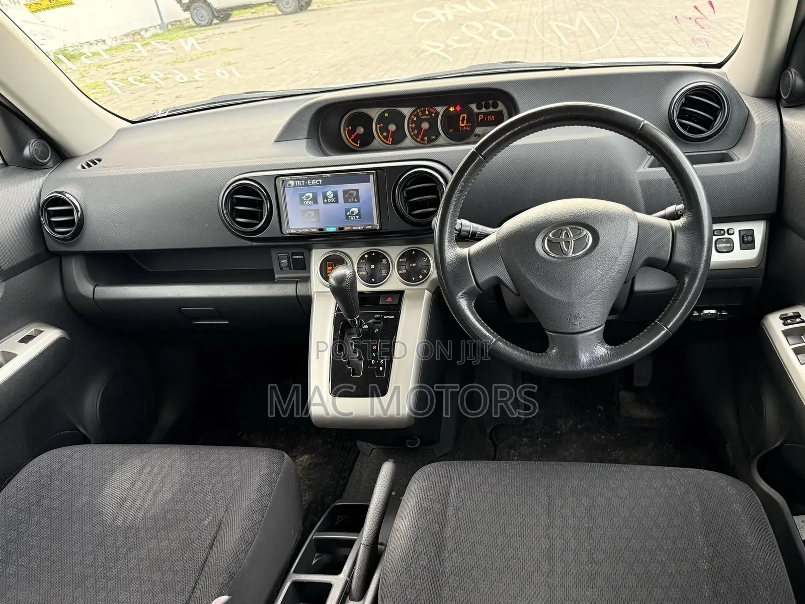 Toyota Corolla Rumion 2009 White
