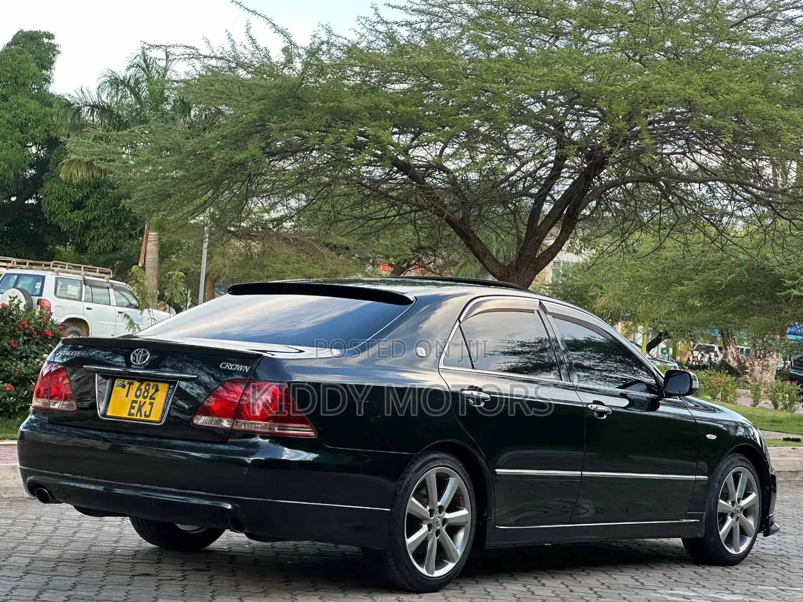 Toyota Crown 2006 Black