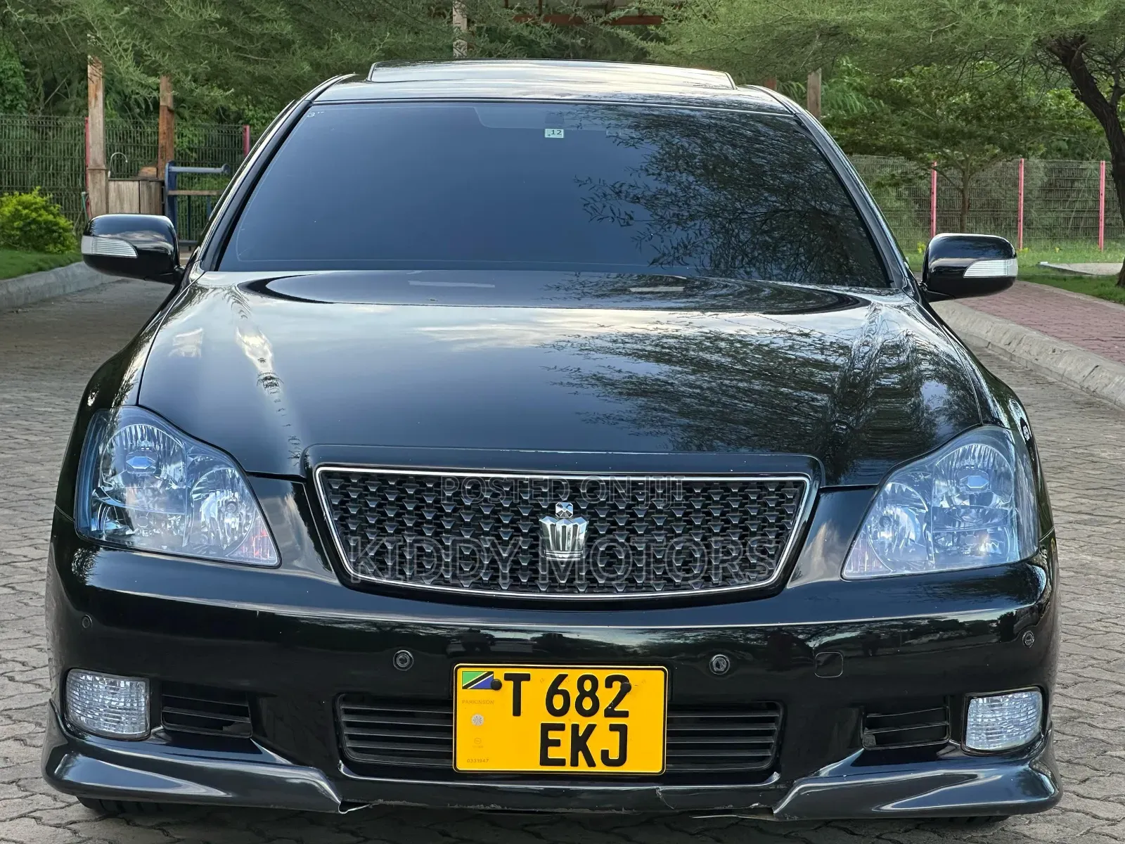 Toyota Crown 2006 Black