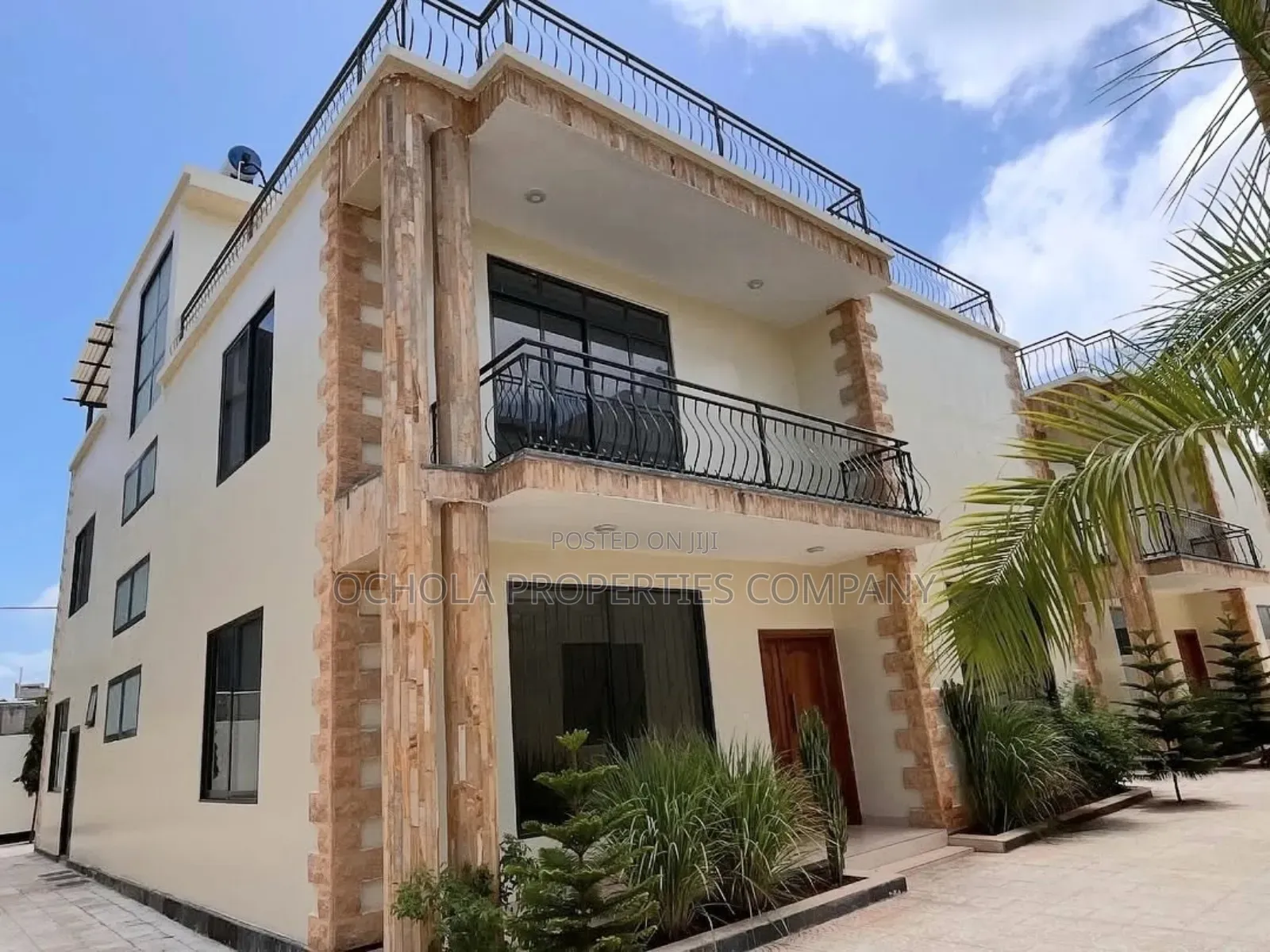 4bdrm Villa in Masaki for rent