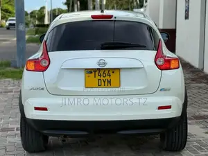 Nissan Juke 2011 White