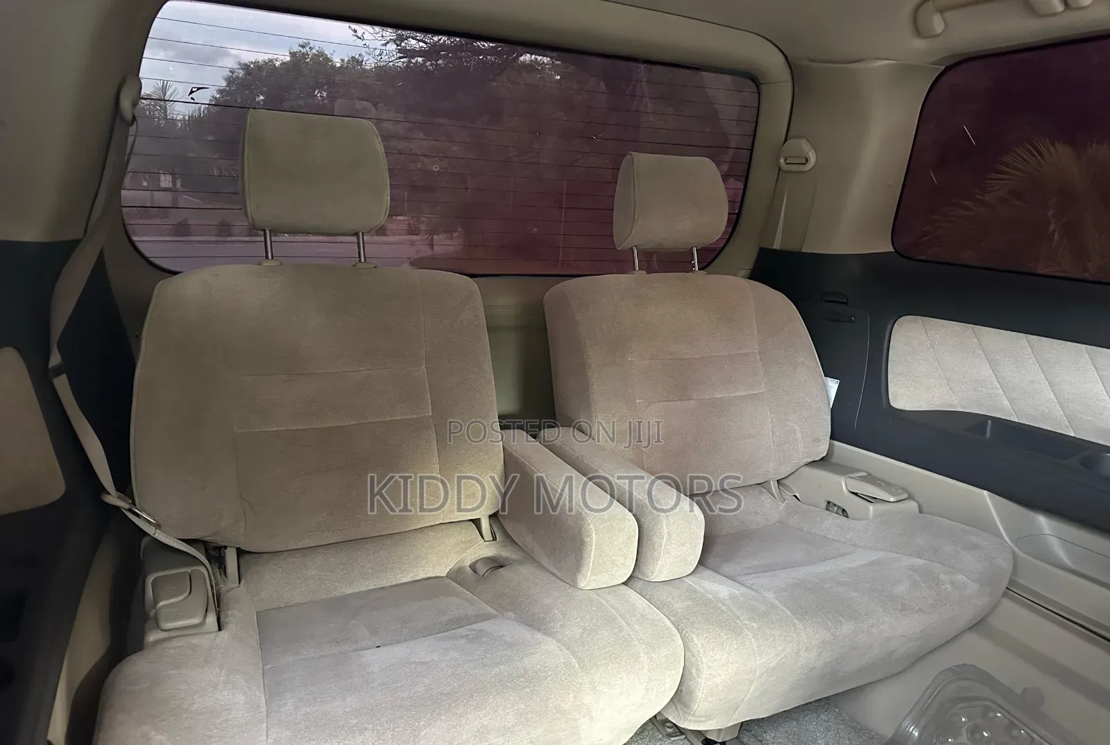 Toyota Alphard 2004 Silver