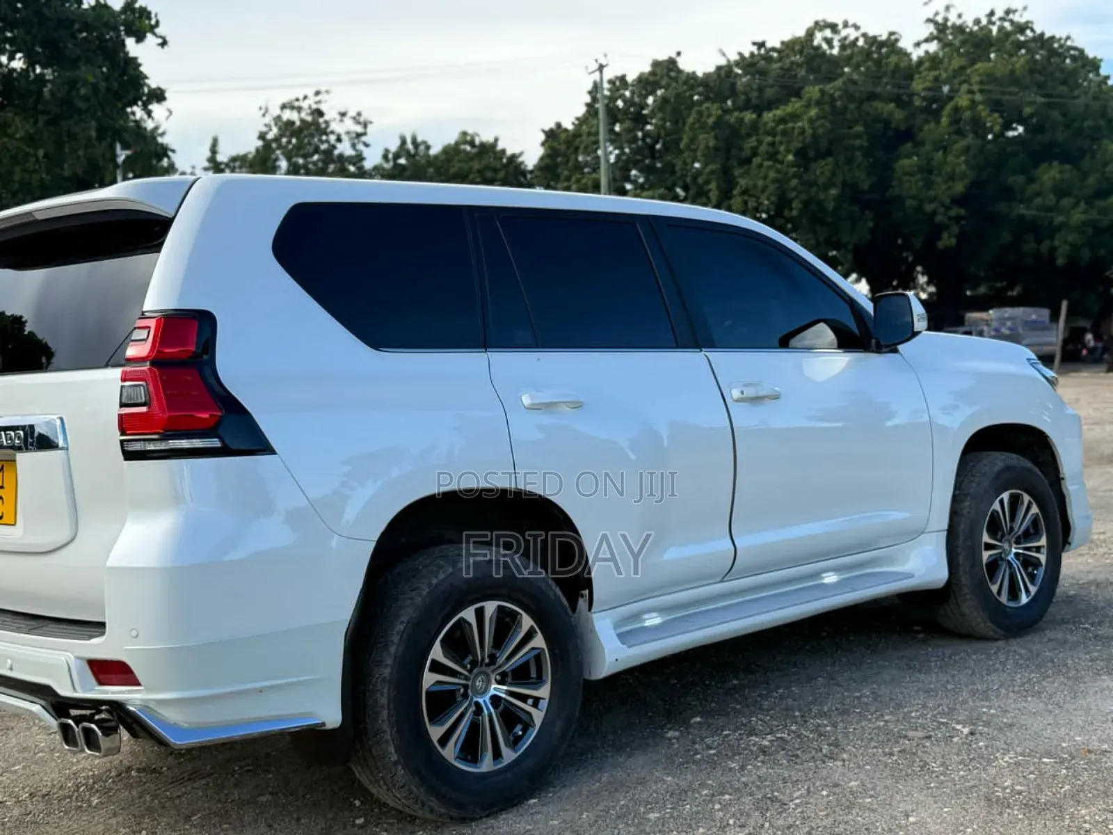 Toyota Land Cruiser Prado 2022 White