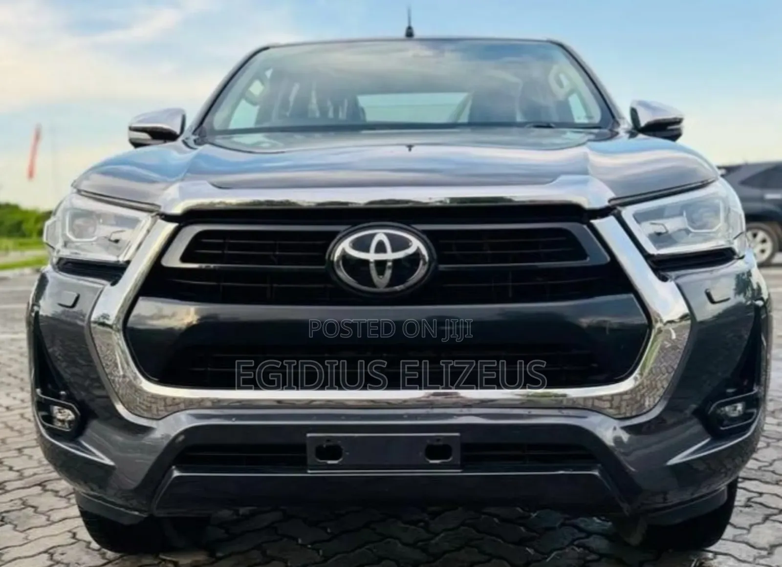 Toyota Hilux 2023 Gray