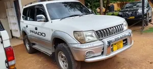 Toyota Land Cruiser Prado 2005 White